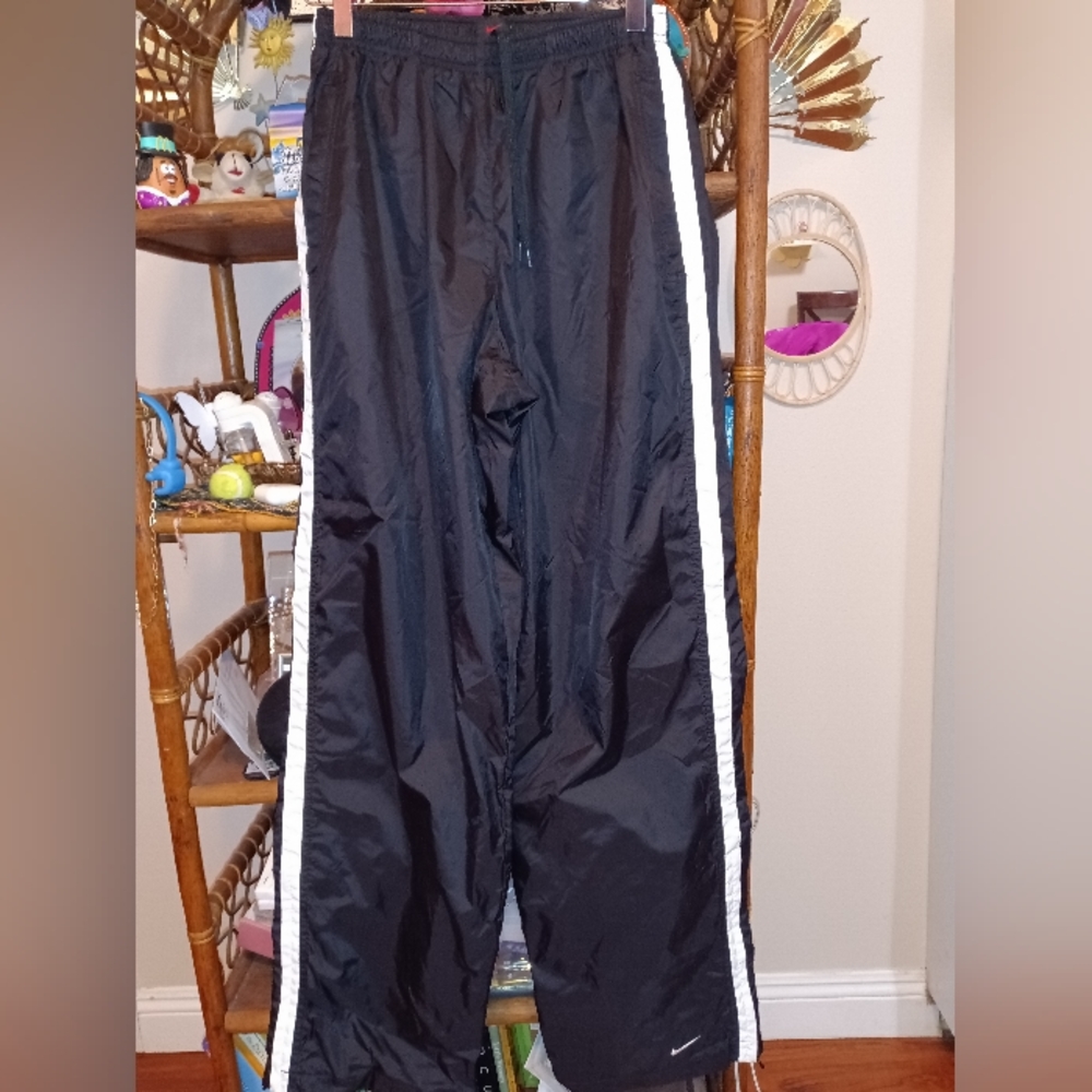 Nike windbreaker pants